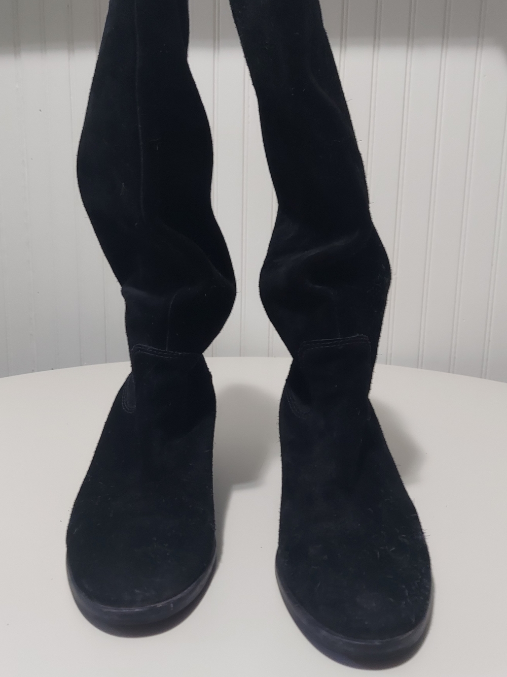 FRYE AND CO. Black Suede Boots